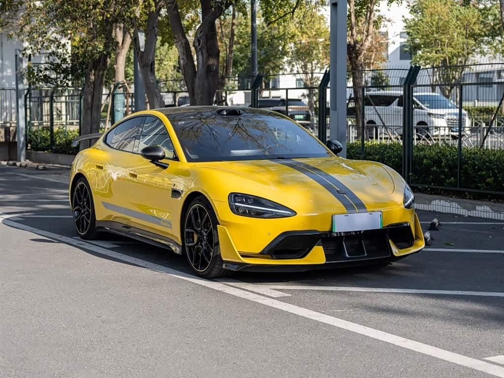 2025 Xiaomi Auto Xiaomi SU7 Ultra Yellow, 9,400 km, China export – photo 3