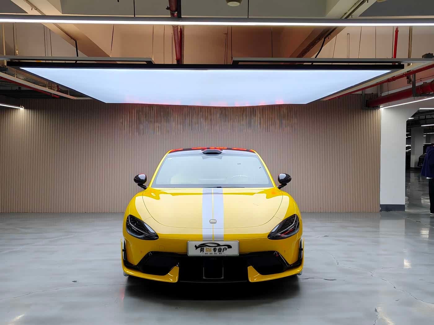 2025 Xiaomi Auto Xiaomi SU7 Ultra Yellow, 10,000 km, China export – photo 2