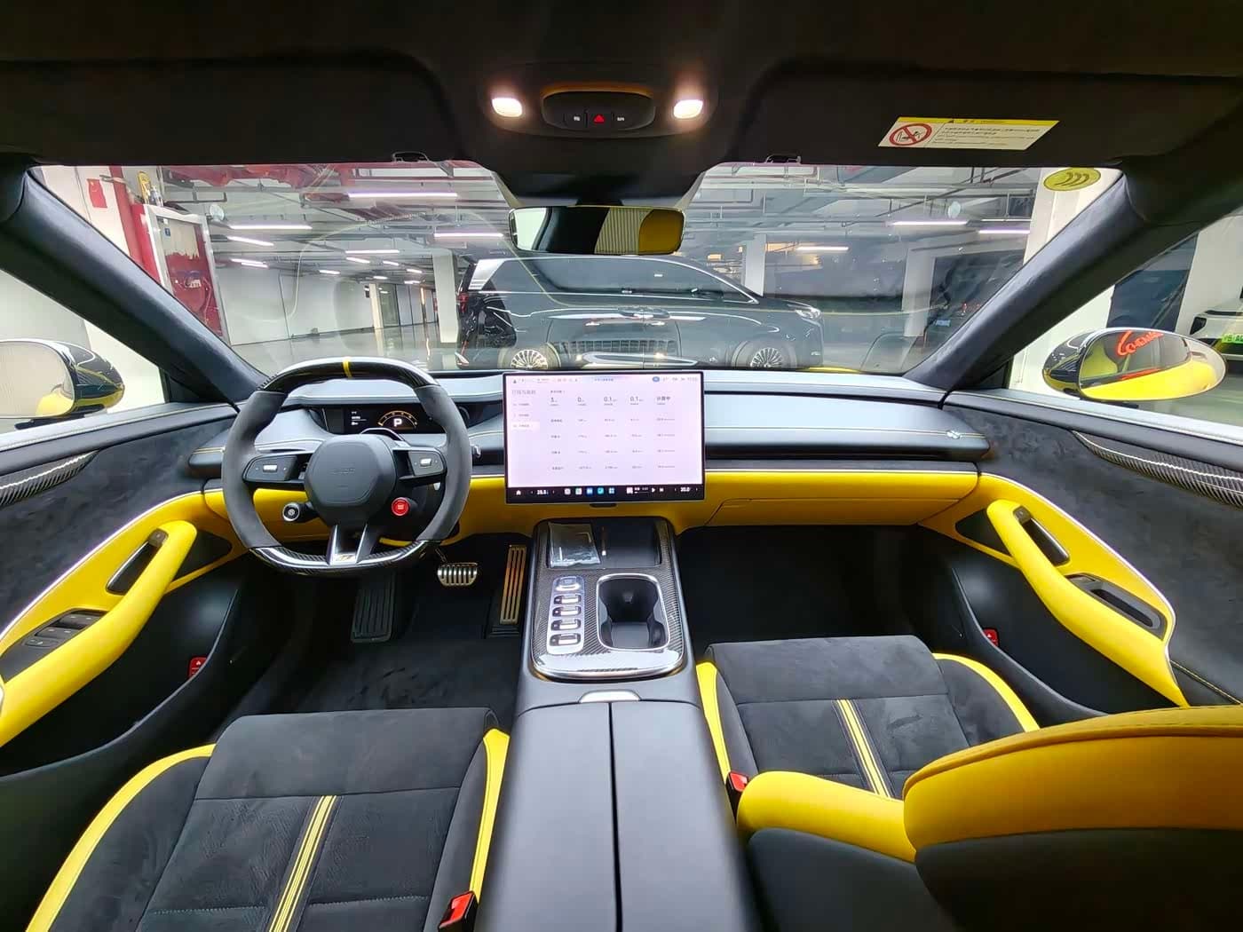 2025 Xiaomi Auto Xiaomi SU7 Ultra Yellow, 10,000 km, China export – photo 11