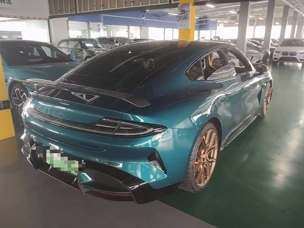 2025 Xiaomi Auto Xiaomi SU7 Ultra Green, 10,100 km, China export – photo 7
