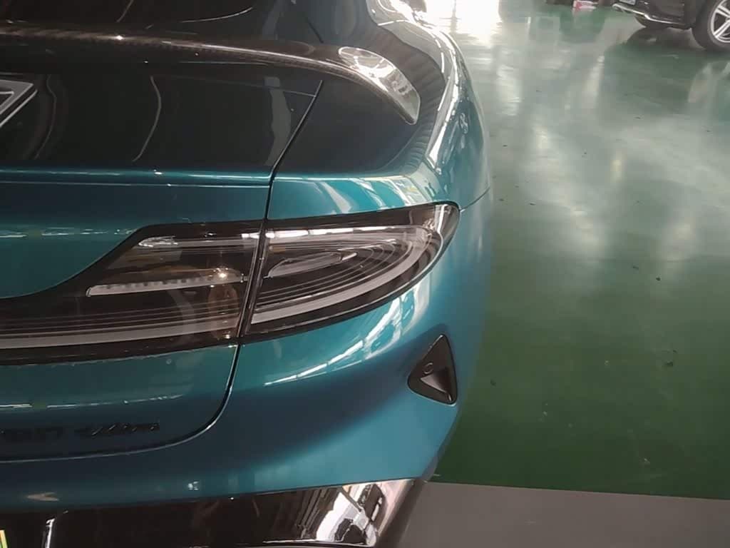 2025 Xiaomi Auto Xiaomi SU7 Ultra Green, 10,100 km, China export – photo 8
