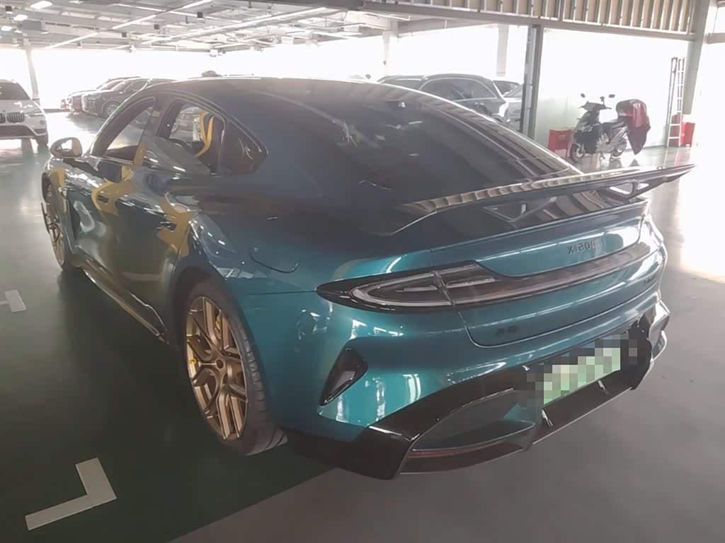 2025 Xiaomi Auto Xiaomi SU7 Ultra Green, 10,100 km, China export – photo 5