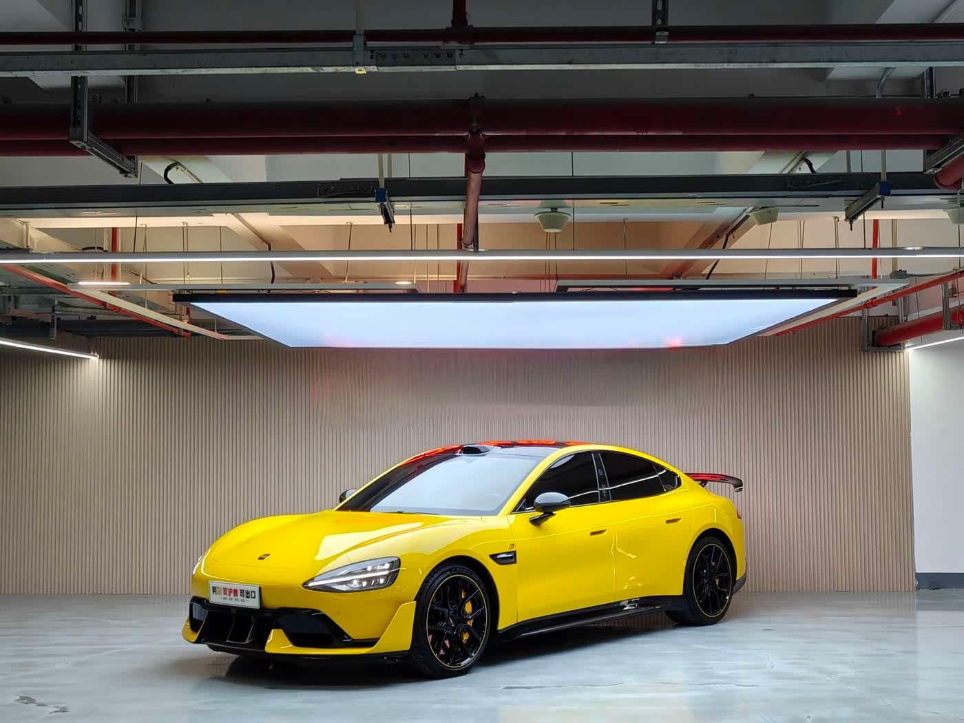 2025 Xiaomi Auto Xiaomi SU7 Ultra Yellow, 12,000 km, China export – photo 1