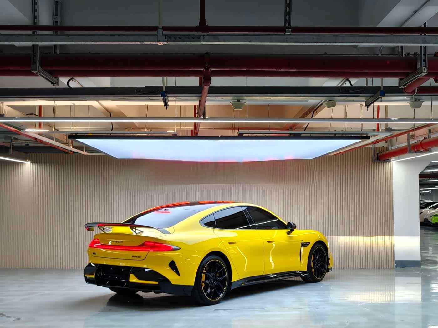 2025 Xiaomi Auto Xiaomi SU7 Ultra Yellow, 12,000 km, China export – photo 20