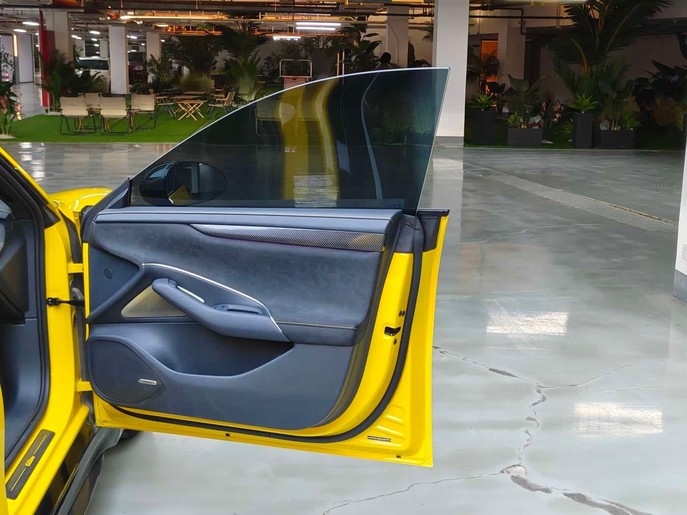 2025 Xiaomi Auto Xiaomi SU7 Ultra Yellow, 12,000 km, China export – photo 16