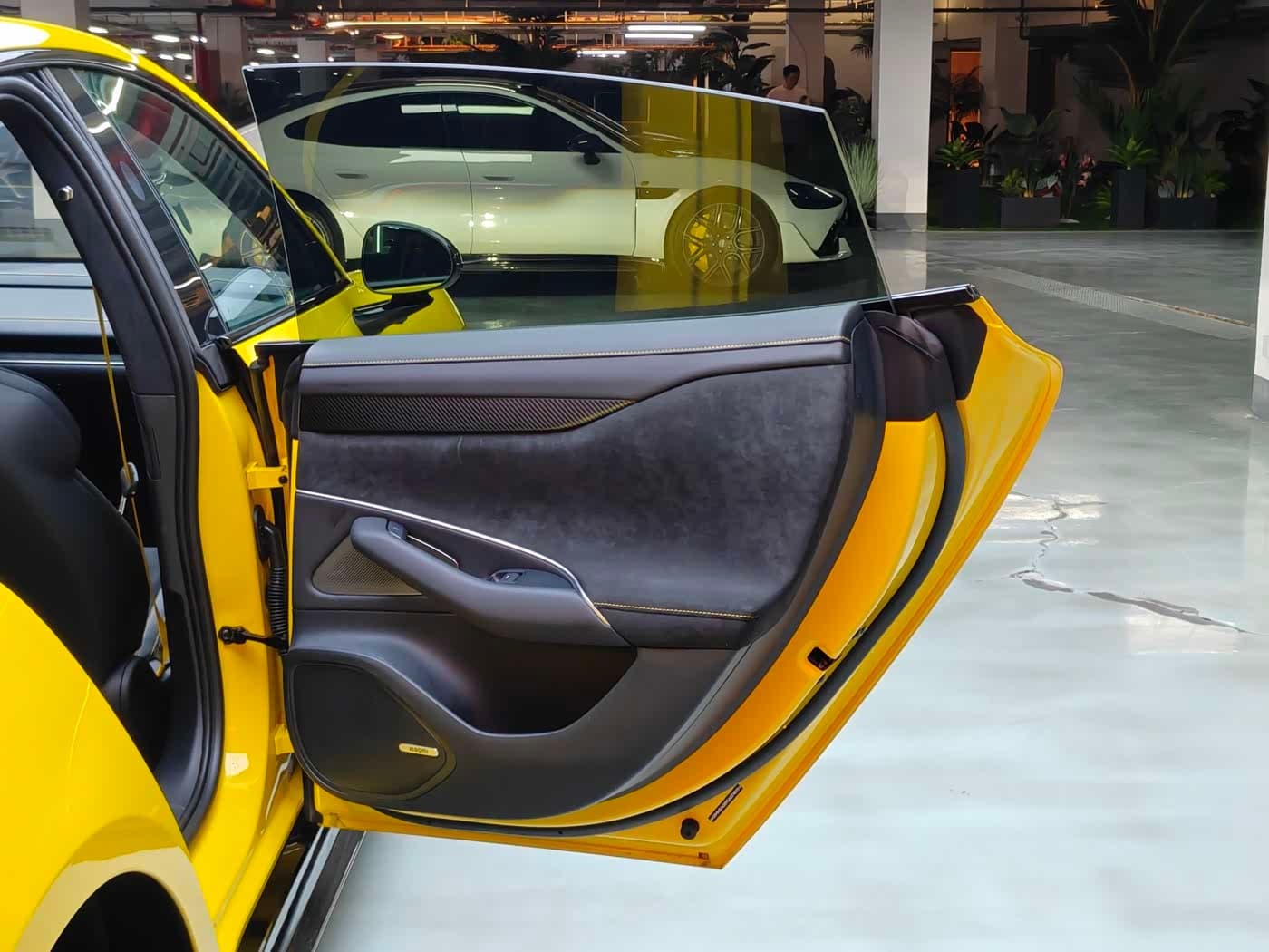 2025 Xiaomi Auto Xiaomi SU7 Ultra Yellow, 7,000 km, China export – photo 14