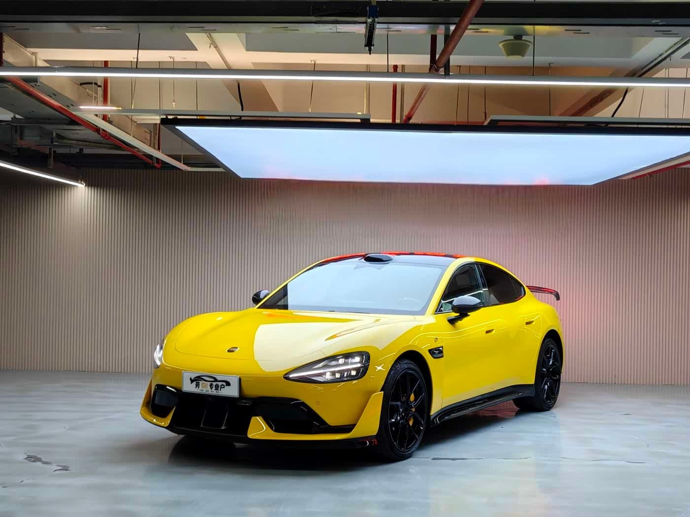 2025 Xiaomi Auto Xiaomi SU7 Ultra Yellow, 7,000 km, China export – photo 1