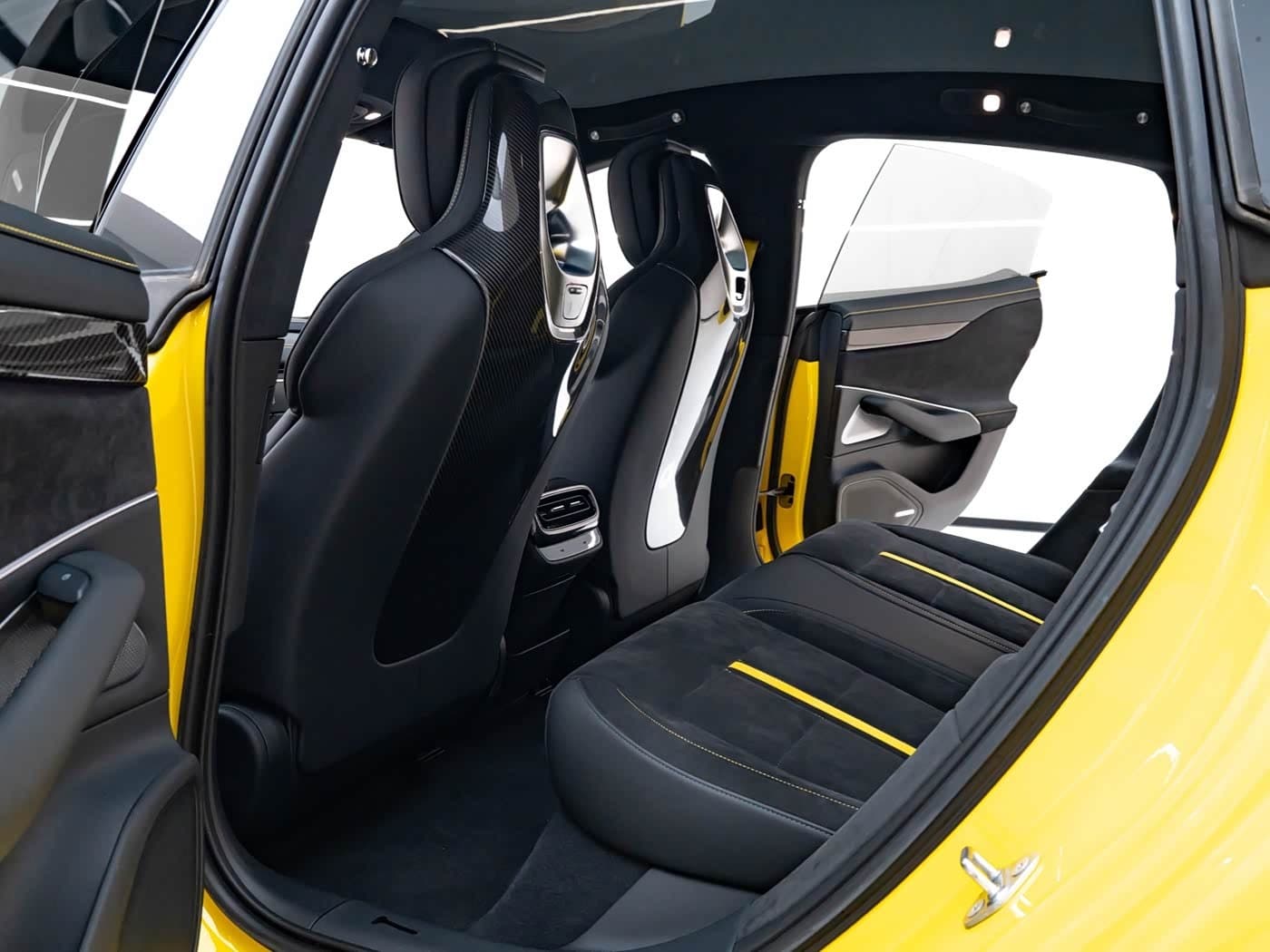 2025 Xiaomi Auto Xiaomi SU7 Ultra Yellow, 7,000 km, China export – photo 8