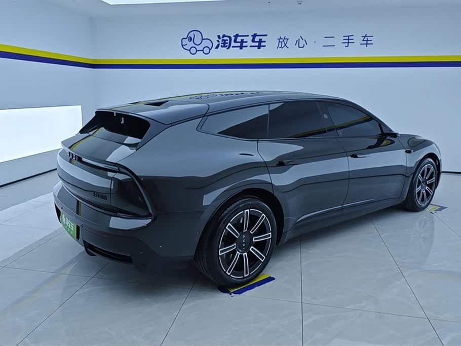 2025 Audi E5 Sportback Black, 5,900 km, China export – photo 3