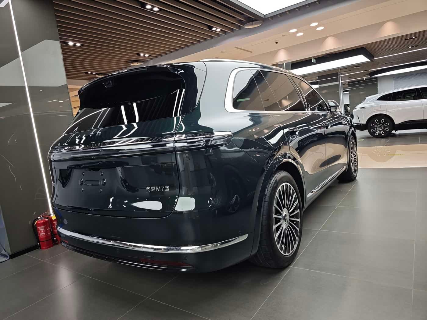2025 Aito Wenjie AITO M7 Green, 5,000 km, China export – photo 4