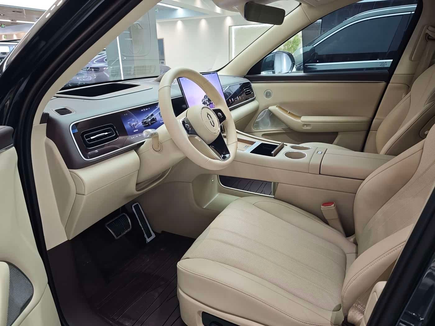 2025 Aito Wenjie AITO M7 Green, 5,000 km, China export – photo 7
