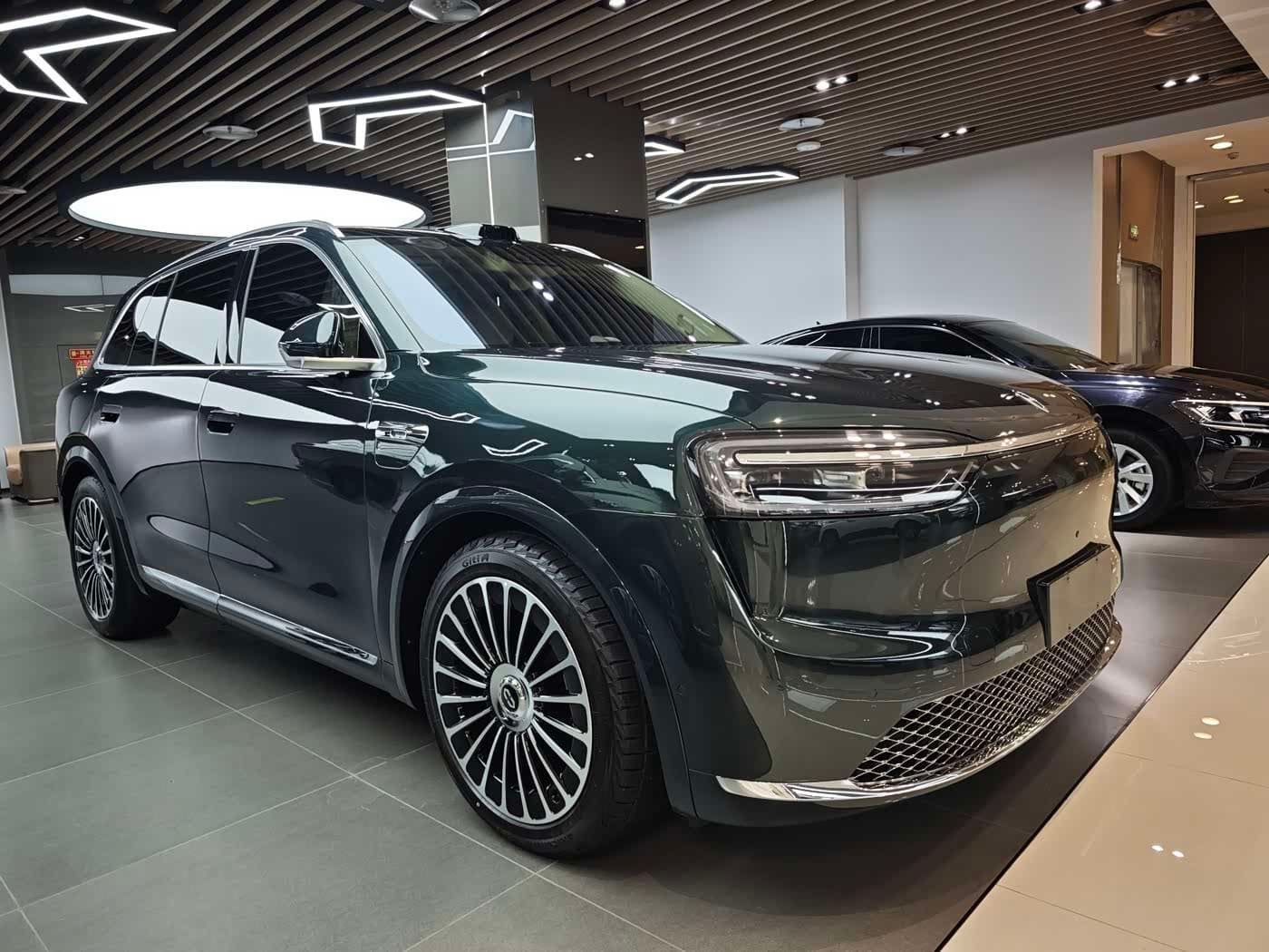 2025 Aito Wenjie AITO M7 Green, 5,000 km, China export – photo 3