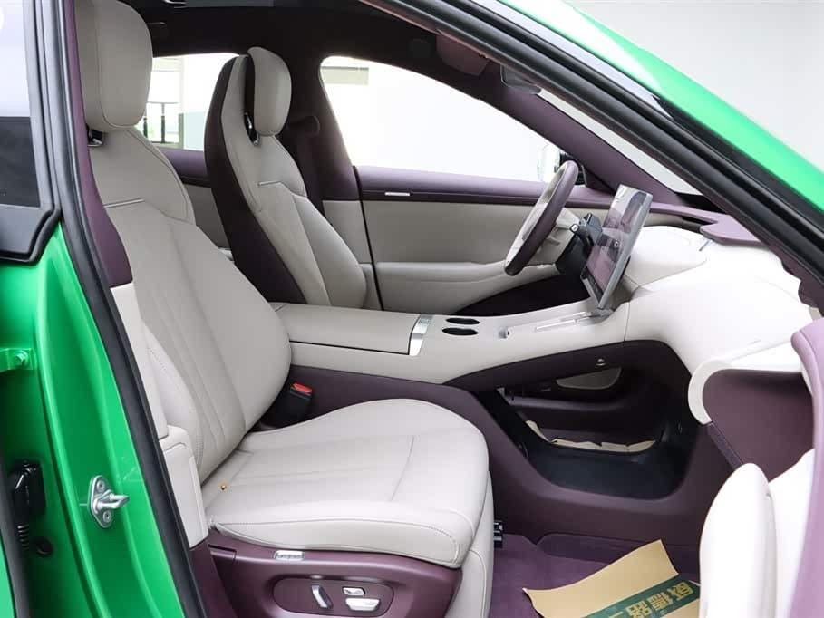 2025 Xiaomi Auto Xiaomi YU7 Green, 19,300 km, China export – photo 20
