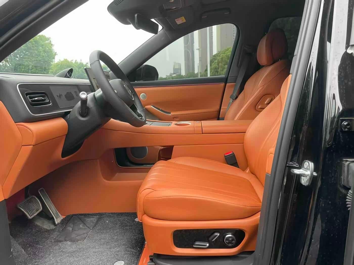2025 Aito Wenjie AITO M7 Black, 5,000 km, China export – photo 4