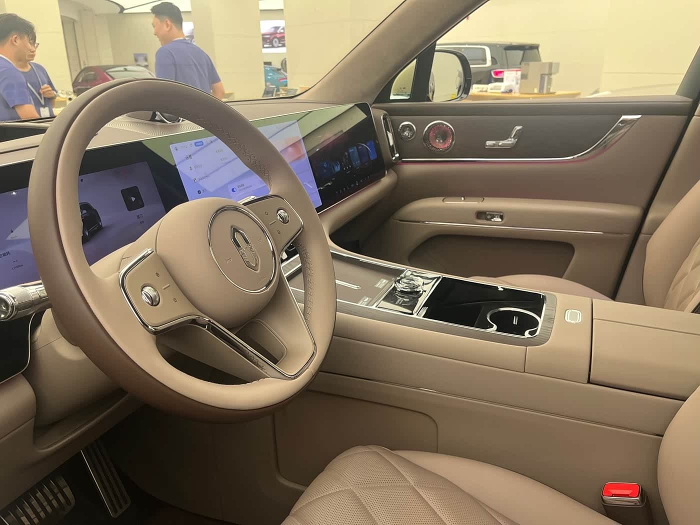 2026 Aito Wenjie AITO M9 Red, 200 km, China export – photo 6