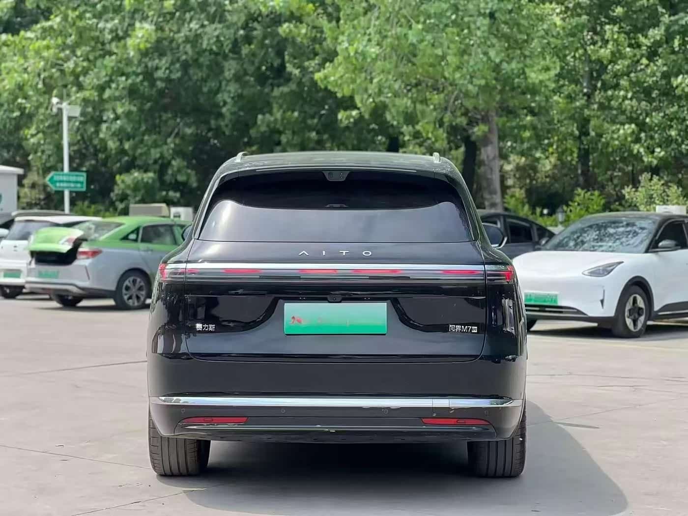 2025 Aito Wenjie AITO M7 Black, 2,000 km, China export – photo 8
