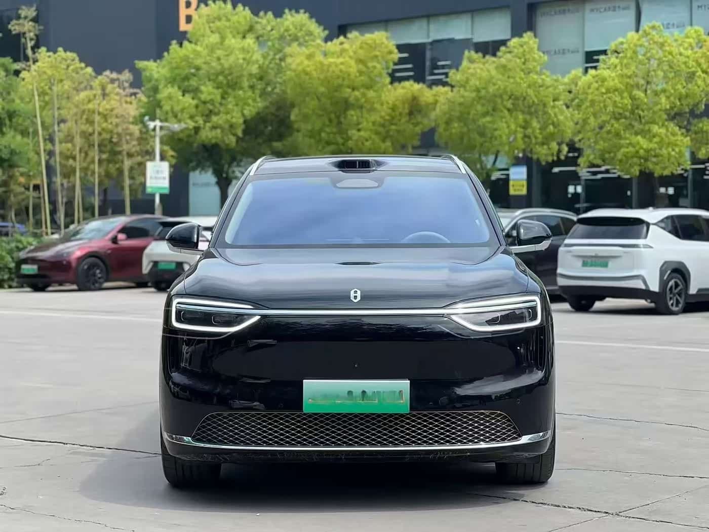 2025 Aito Wenjie AITO M7 Black, 2,000 km, China export – photo 2