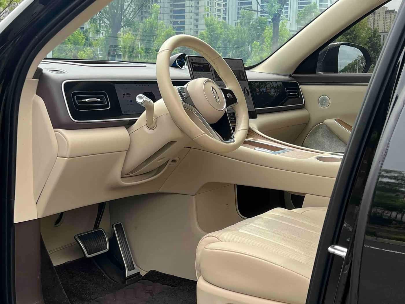 2025 Aito Wenjie AITO M7 Black, 6,000 km, China export – photo 4
