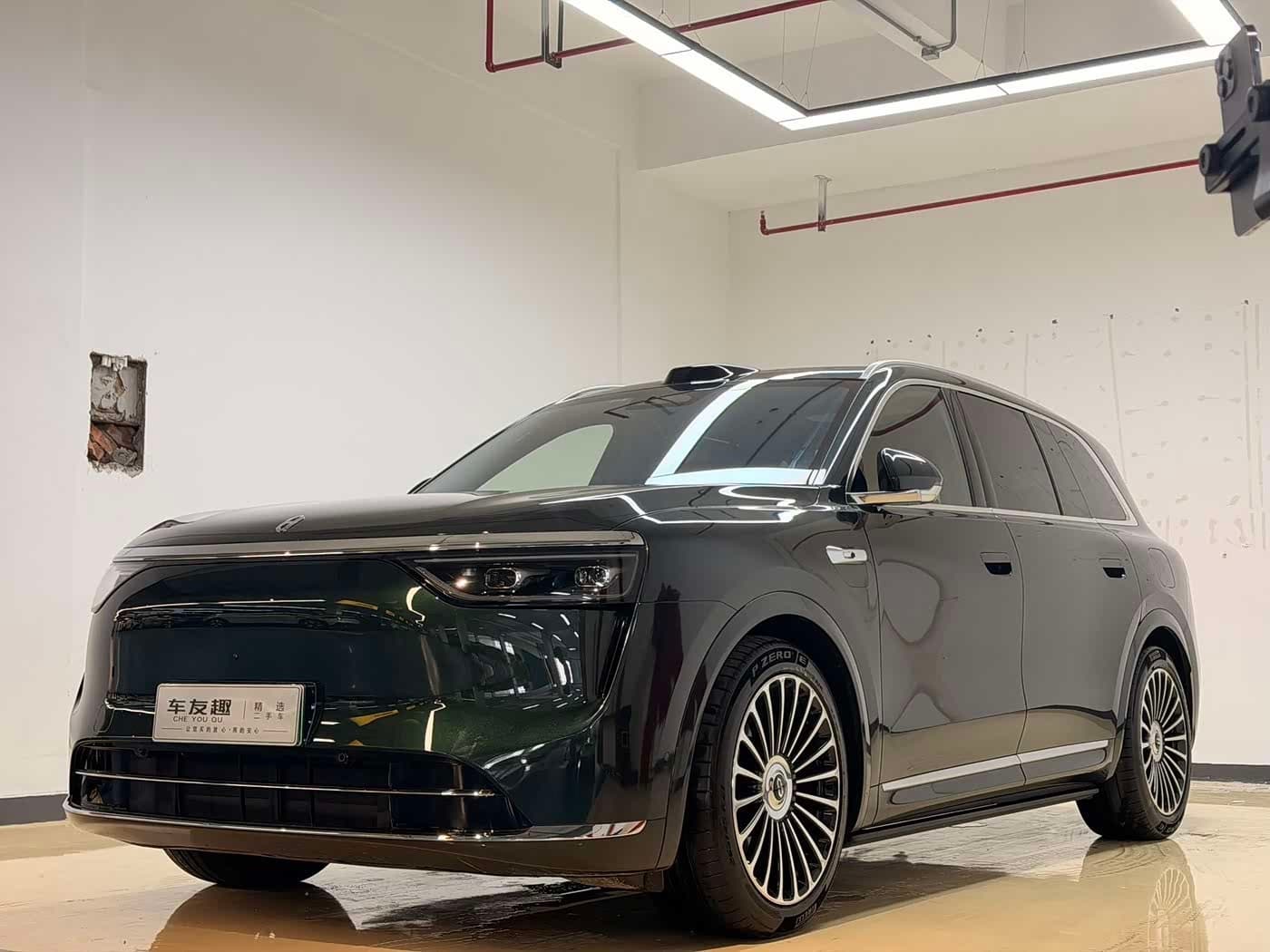 2025 Aito Wenjie AITO M8 Green, 13,000 km, China export – photo 1