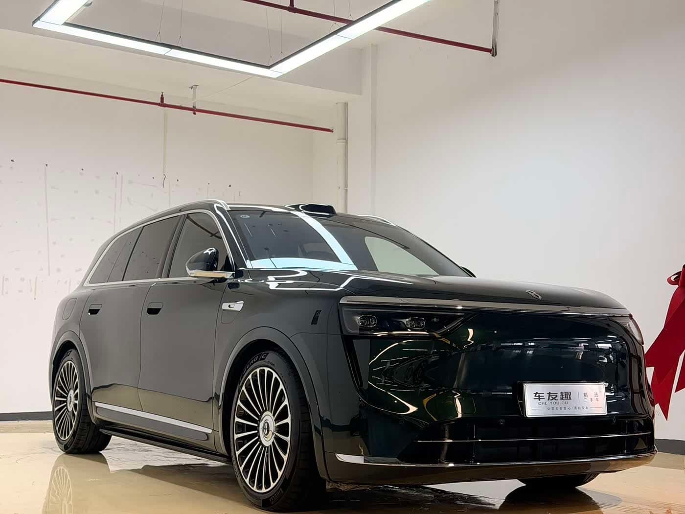 2025 Aito Wenjie AITO M8 Green, 13,000 km, China export – photo 3