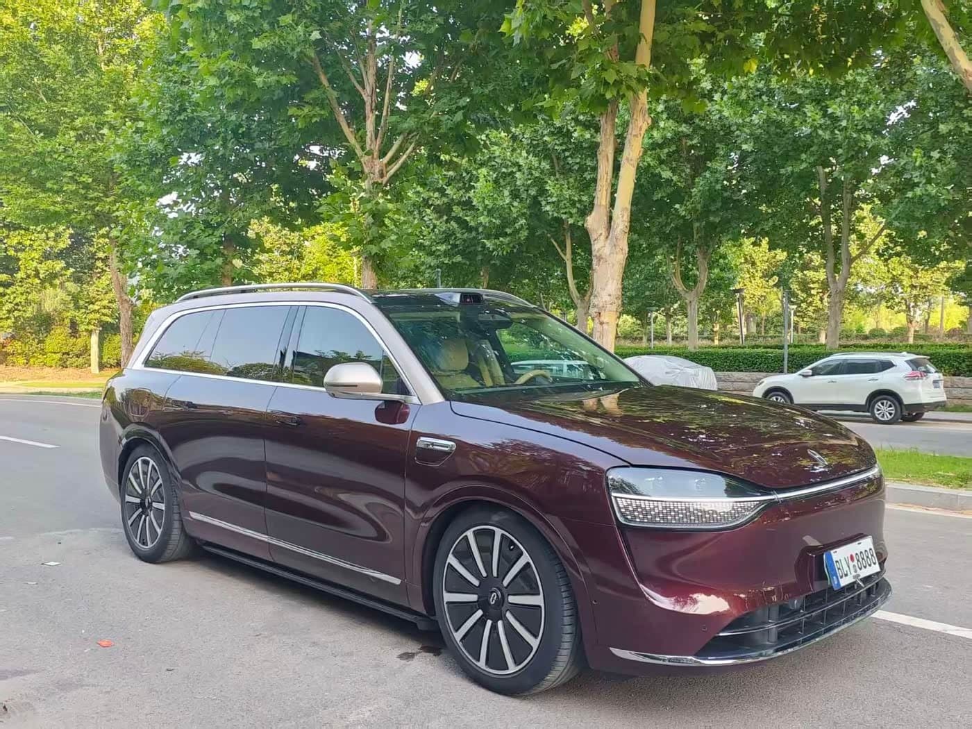 2025 Aito Wenjie AITO M9 Red, 6,000 km, China export – photo 3