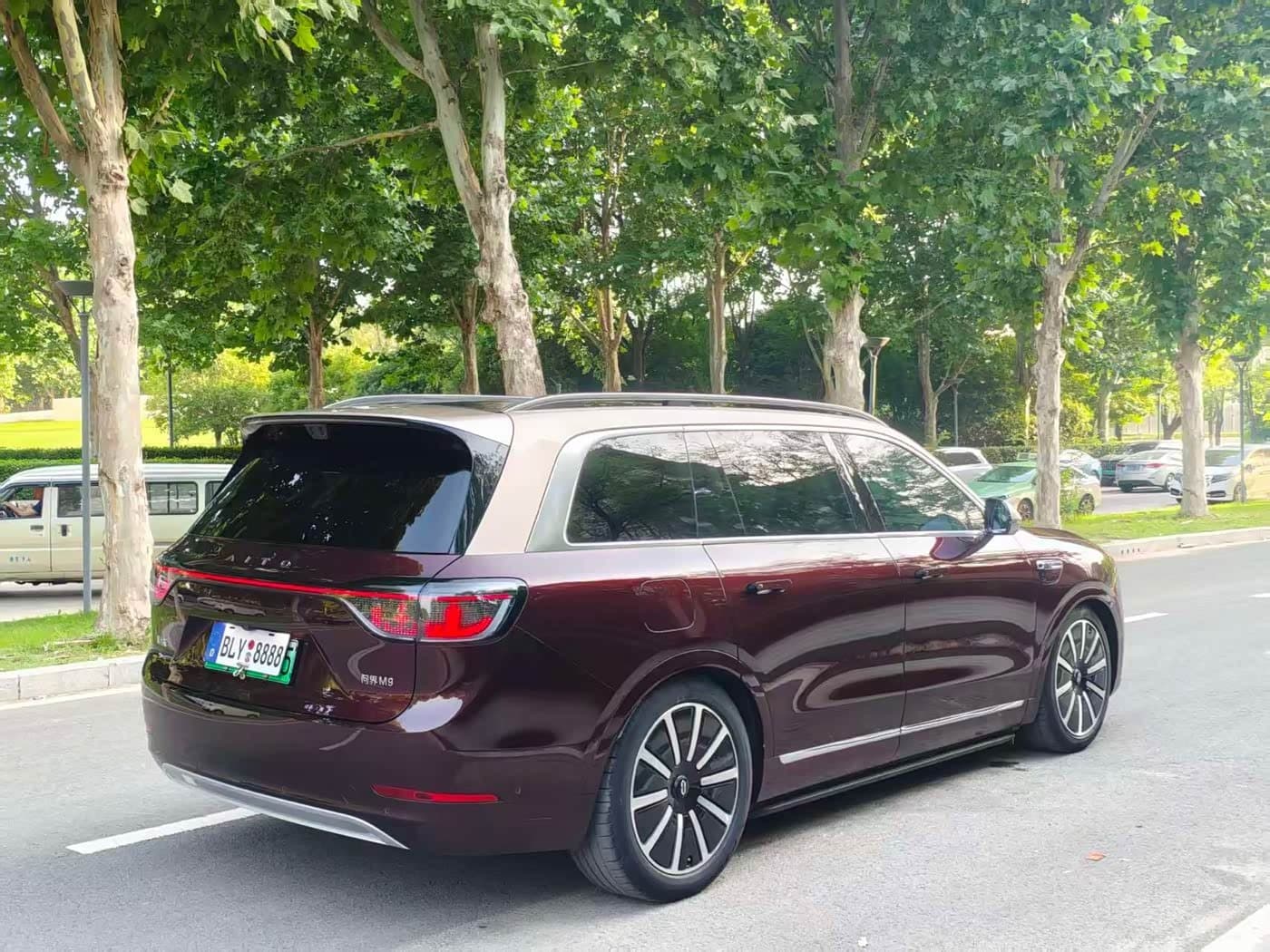 2025 Aito Wenjie AITO M9 Red, 6,000 km, China export – photo 12