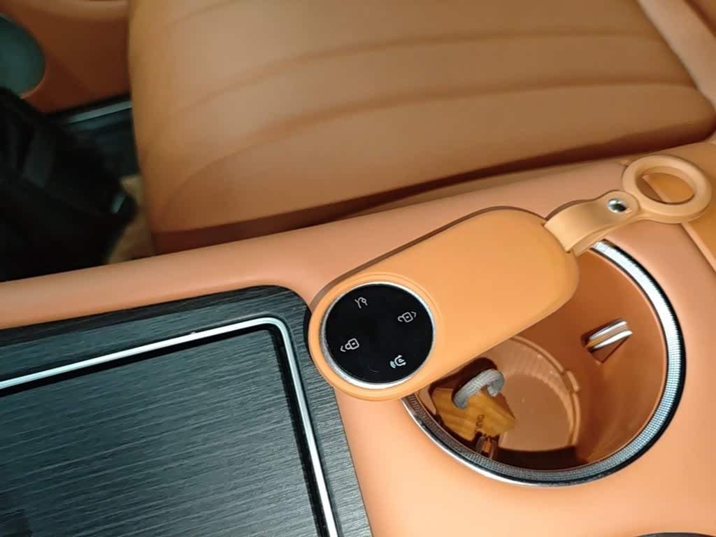 2025 Aito Wenjie AITO M7 Blue, 6,200 km, China export – photo 9