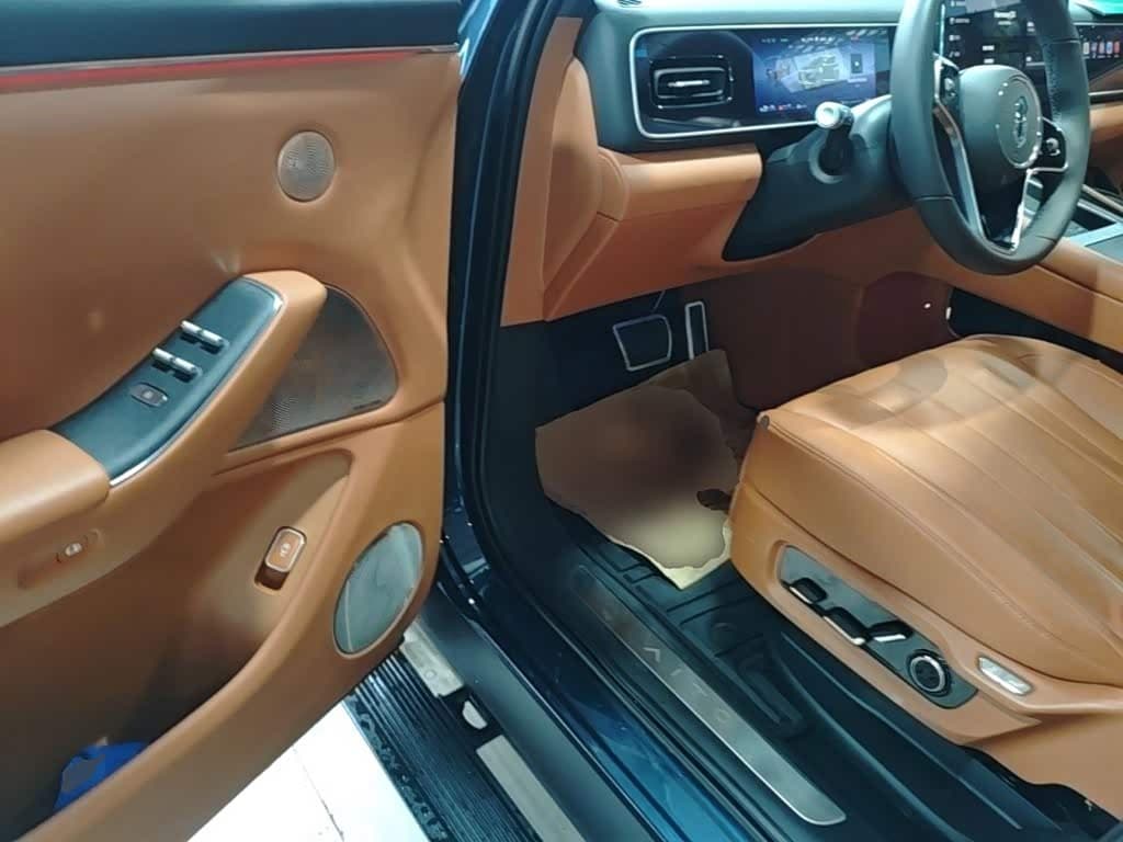 2025 Aito Wenjie AITO M7 Blue, 6,200 km, China export – photo 16