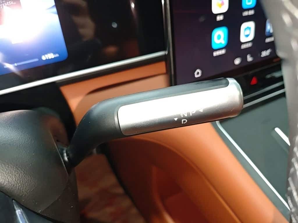 2025 Aito Wenjie AITO M7 Blue, 6,200 km, China export – photo 14