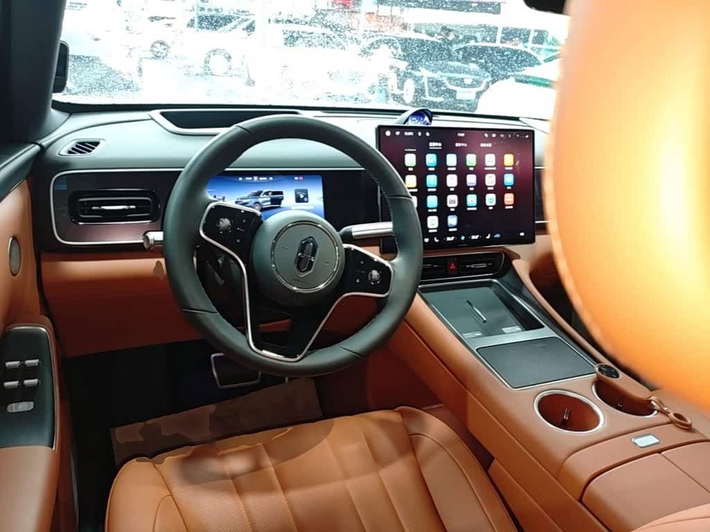 2025 Aito Wenjie AITO M7 Blue, 6,200 km, China export – photo 11