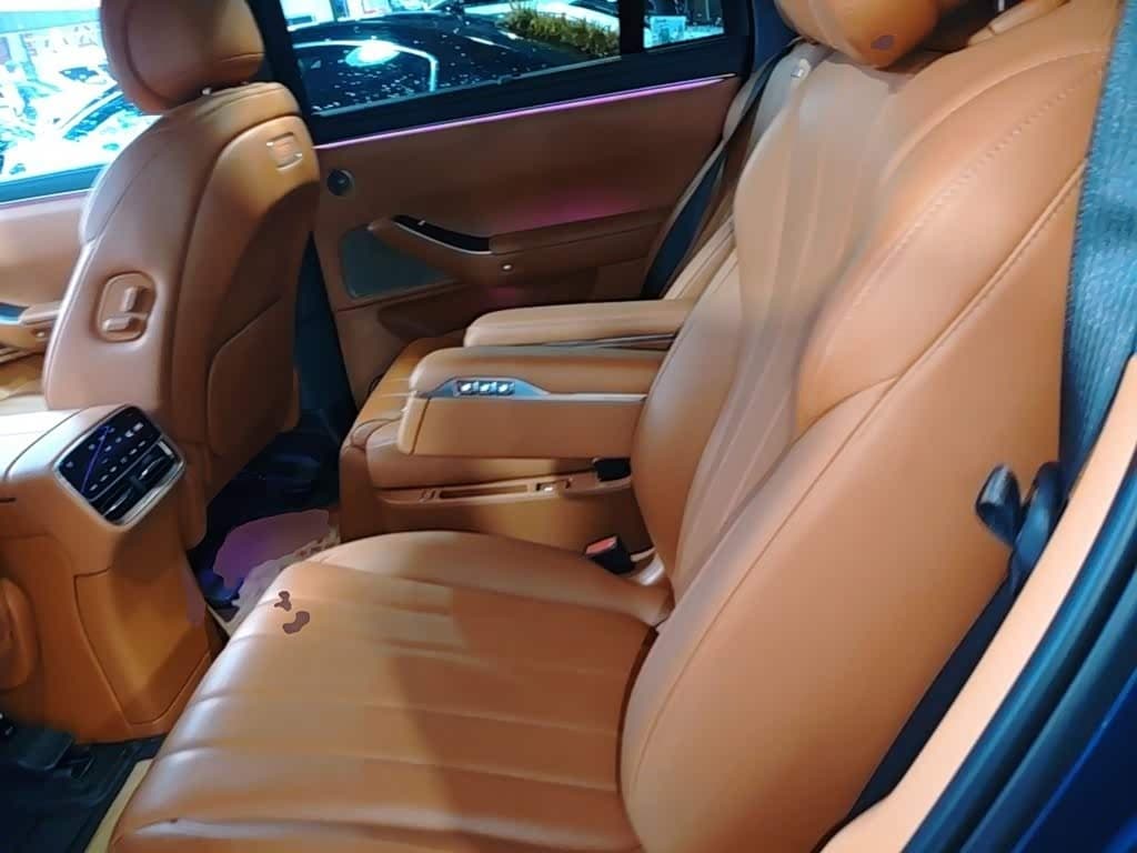 2025 Aito Wenjie AITO M7 Blue, 6,200 km, China export – photo 17