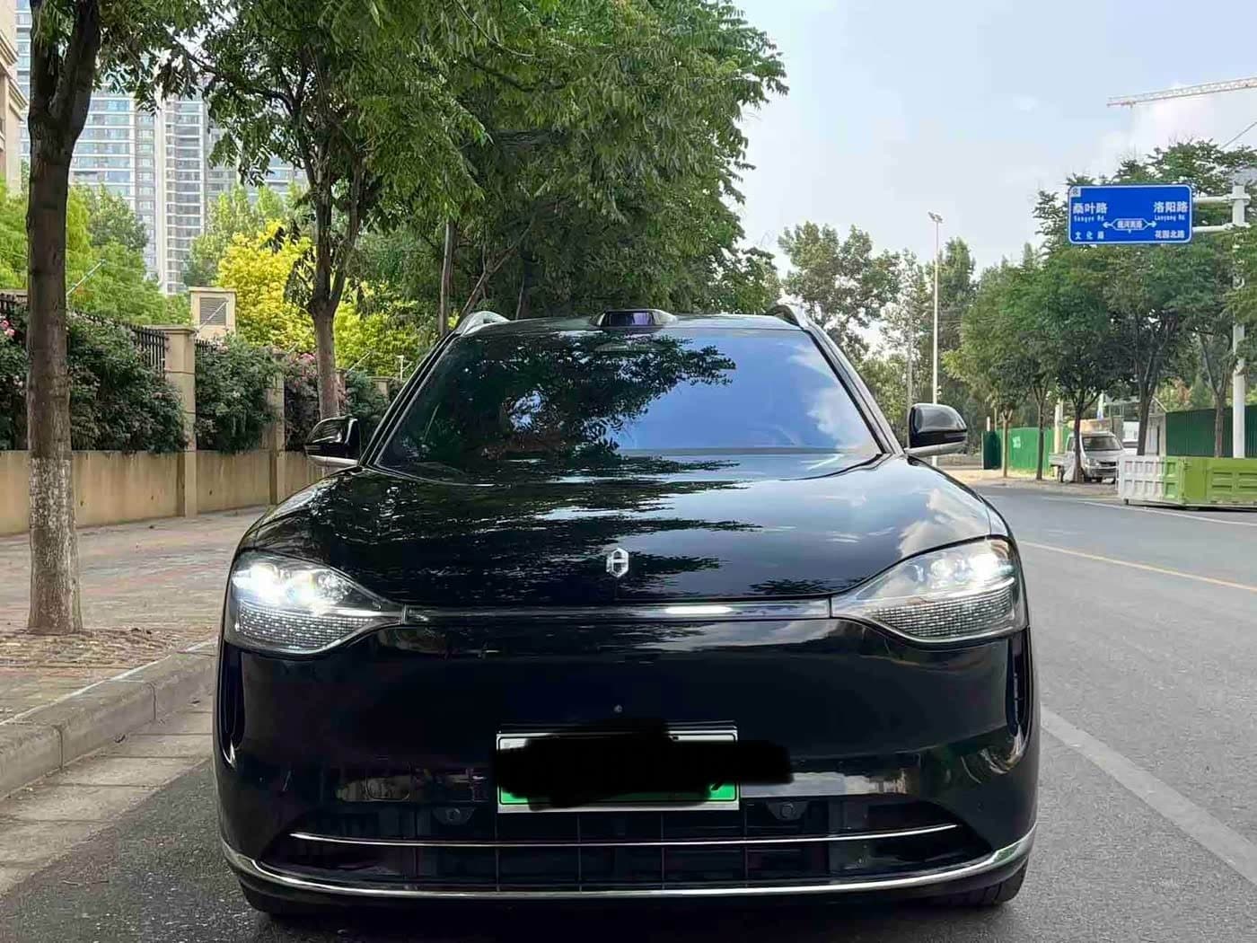 2025 Aito Wenjie AITO M9 Black, 10,000 km, China export – photo 2