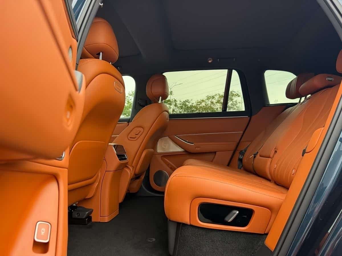 2025 Aito Wenjie AITO M8 Blue, 40,000 km, China export – photo 15