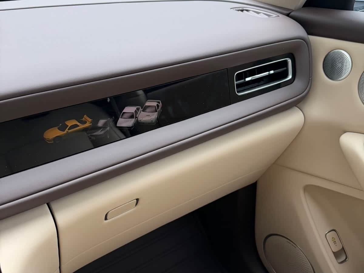 2026 Aito Wenjie AITO M6 White, 500 km, China export – photo 17