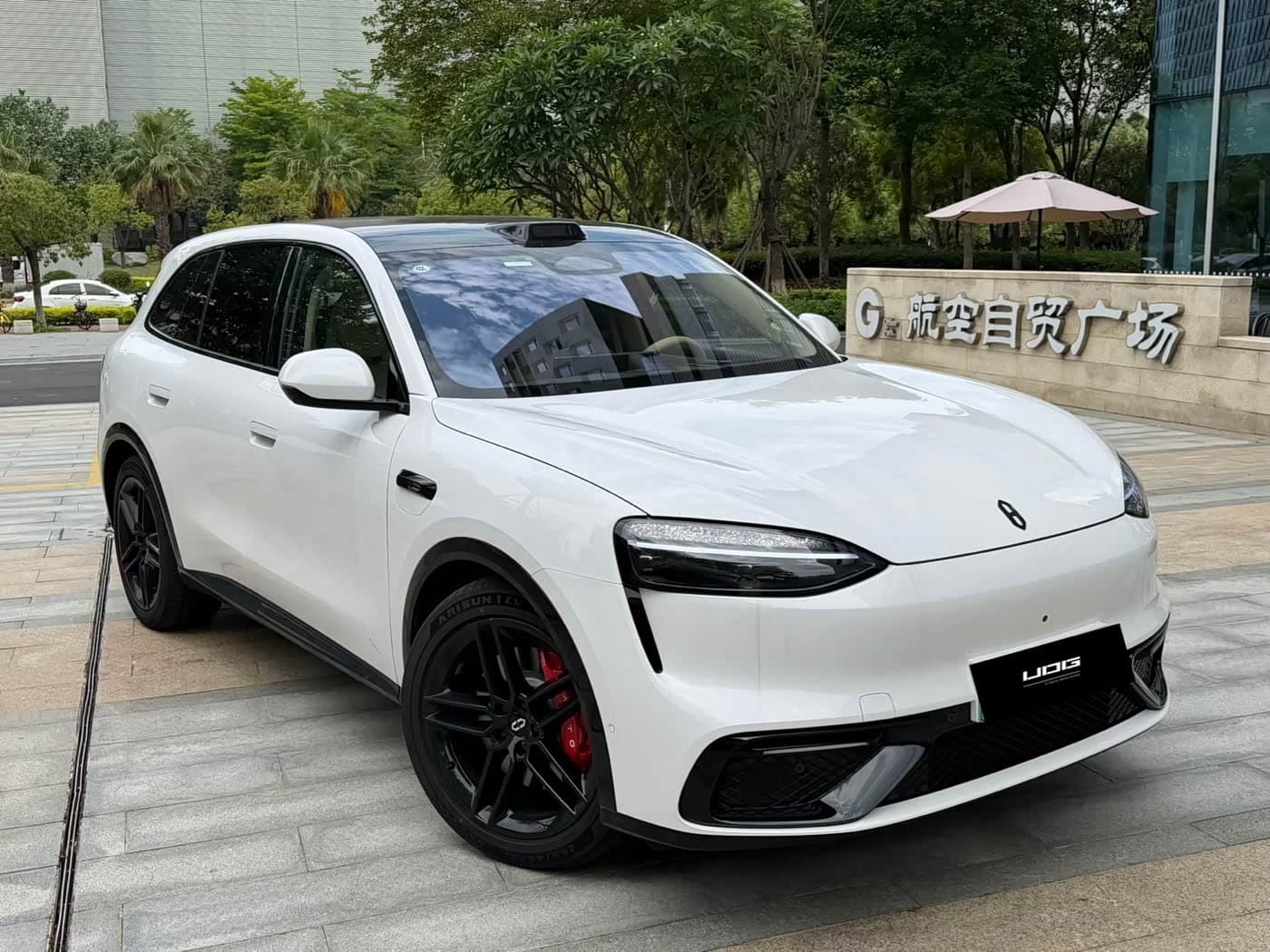 2026 Aito Wenjie AITO M6 White, 500 km, China export – photo 3