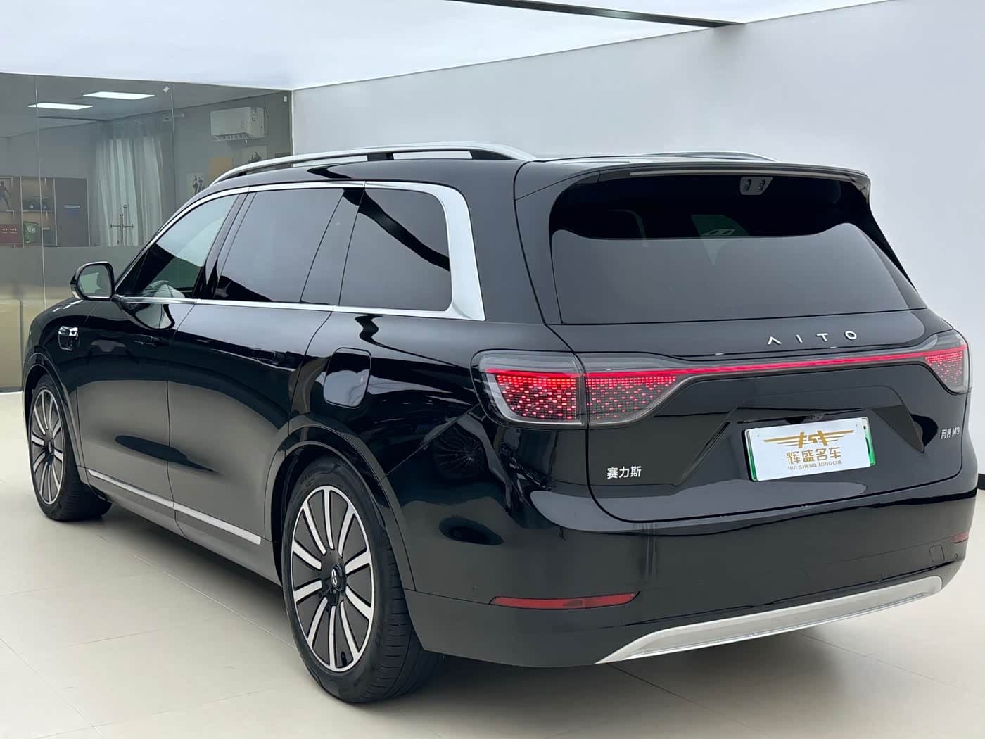 2025 Aito Wenjie AITO M9 Black, 44,000 km, China export – photo 8