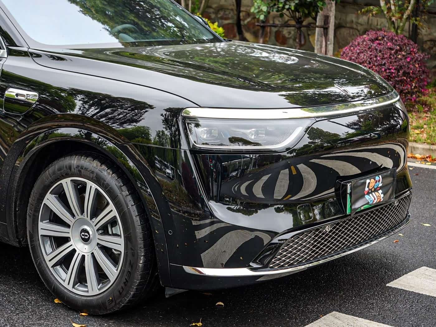 2025 Aito Wenjie AITO M8 Black, 14,000 km, China export – photo 5