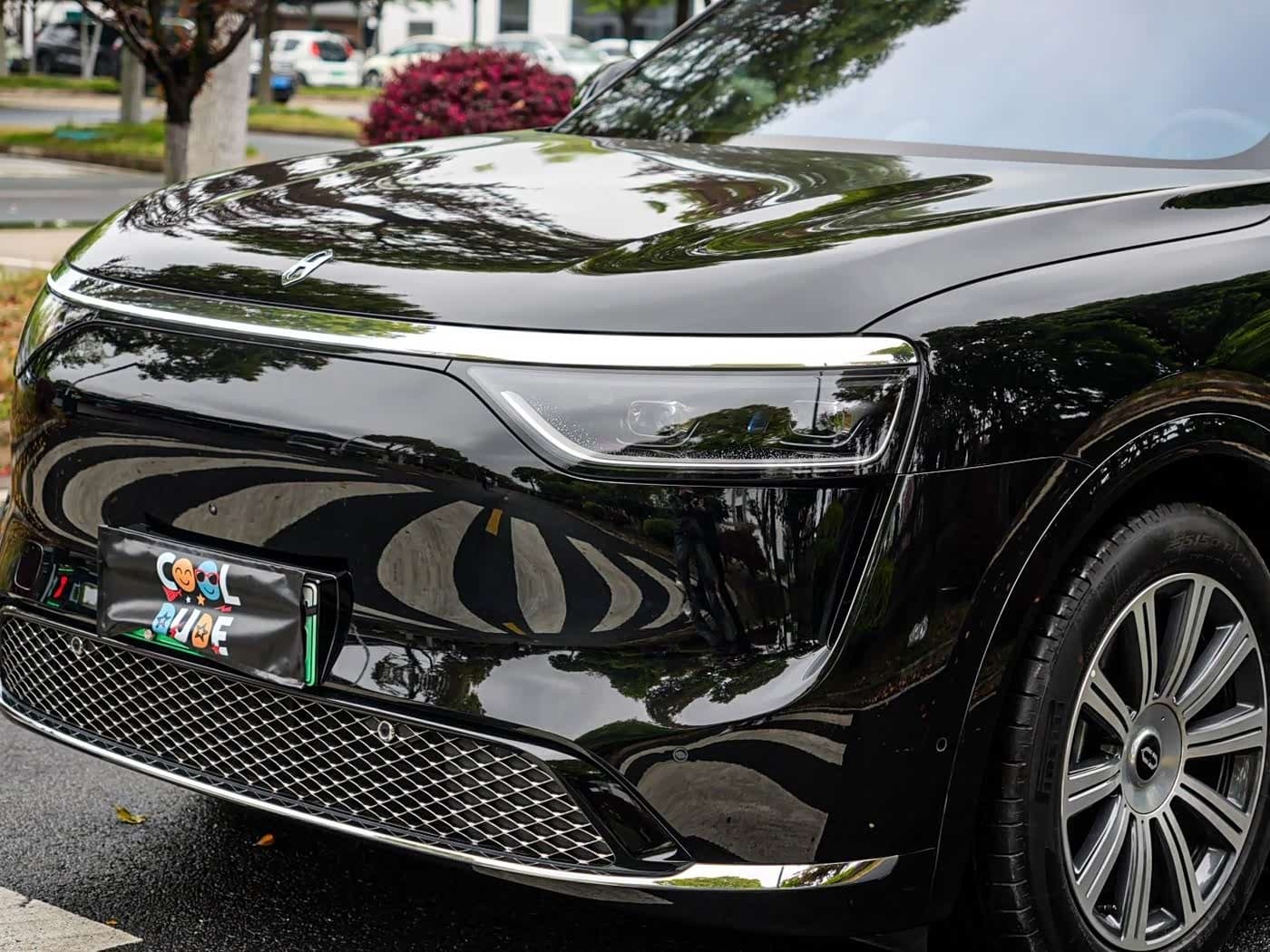 2025 Aito Wenjie AITO M8 Black, 14,000 km, China export – photo 6