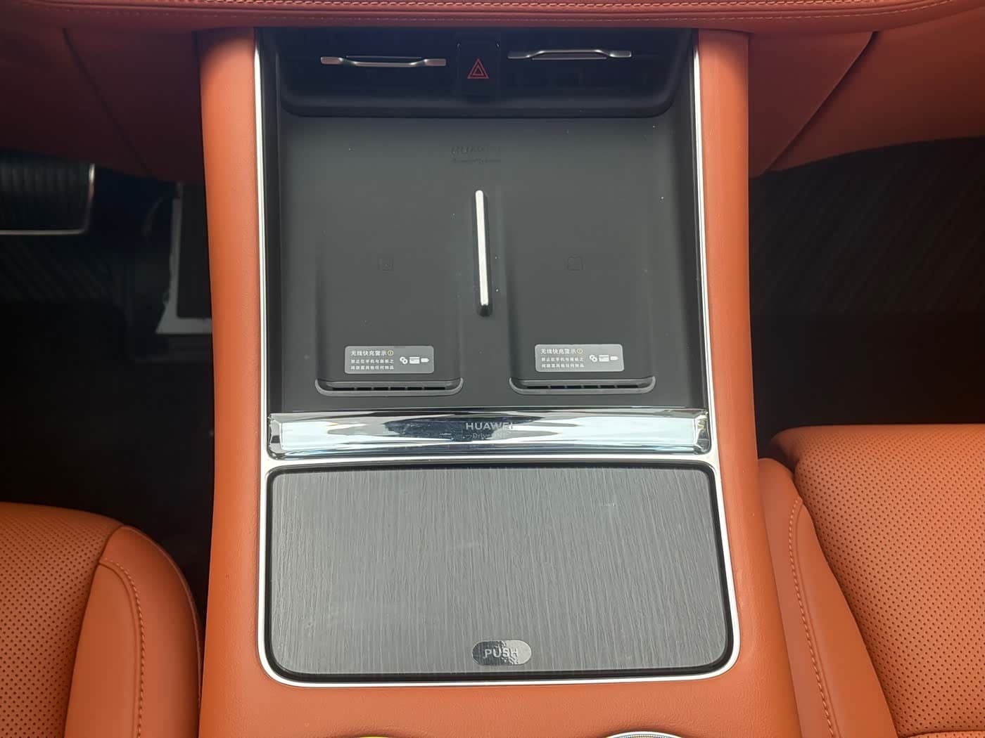 2025 Aito Wenjie AITO M5 White, 10,000 km, China export – photo 12