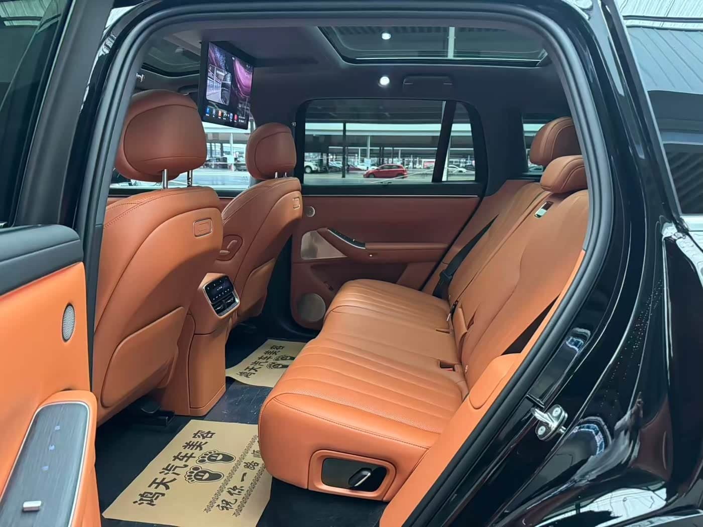 2025 Aito Wenjie AITO M7 Black, 6,000 km, China export – photo 6