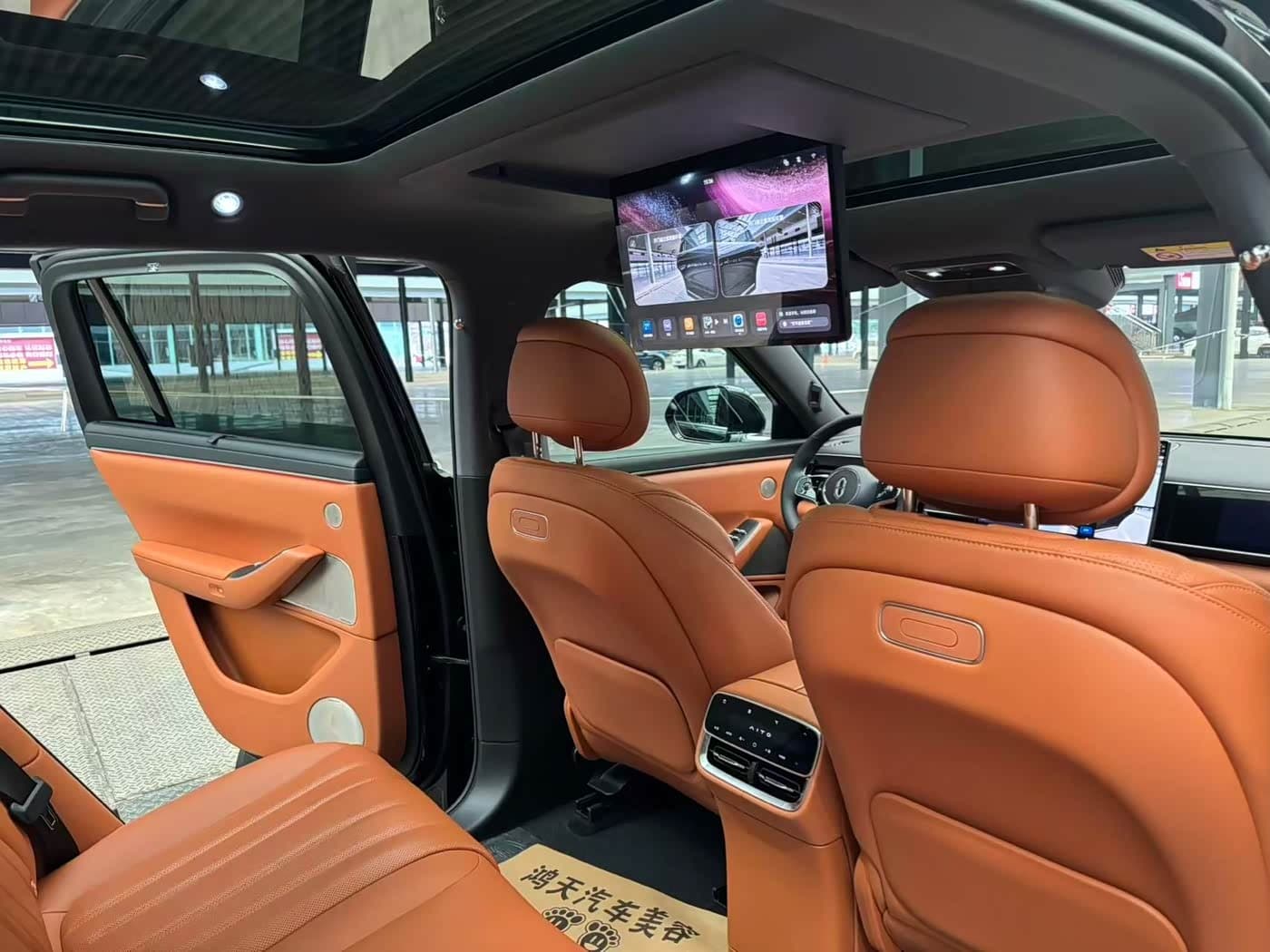 2025 Aito Wenjie AITO M7 Black, 6,000 km, China export – photo 10