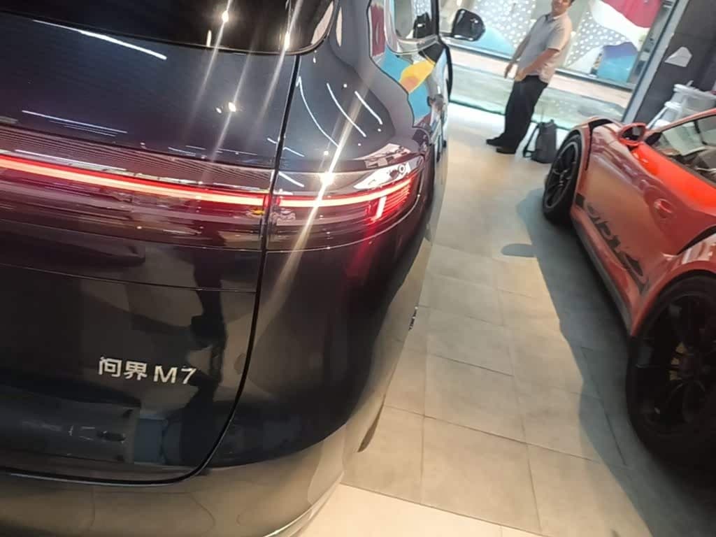 2025 Aito Wenjie AITO M7 Blue, 10,900 km, China export – photo 8