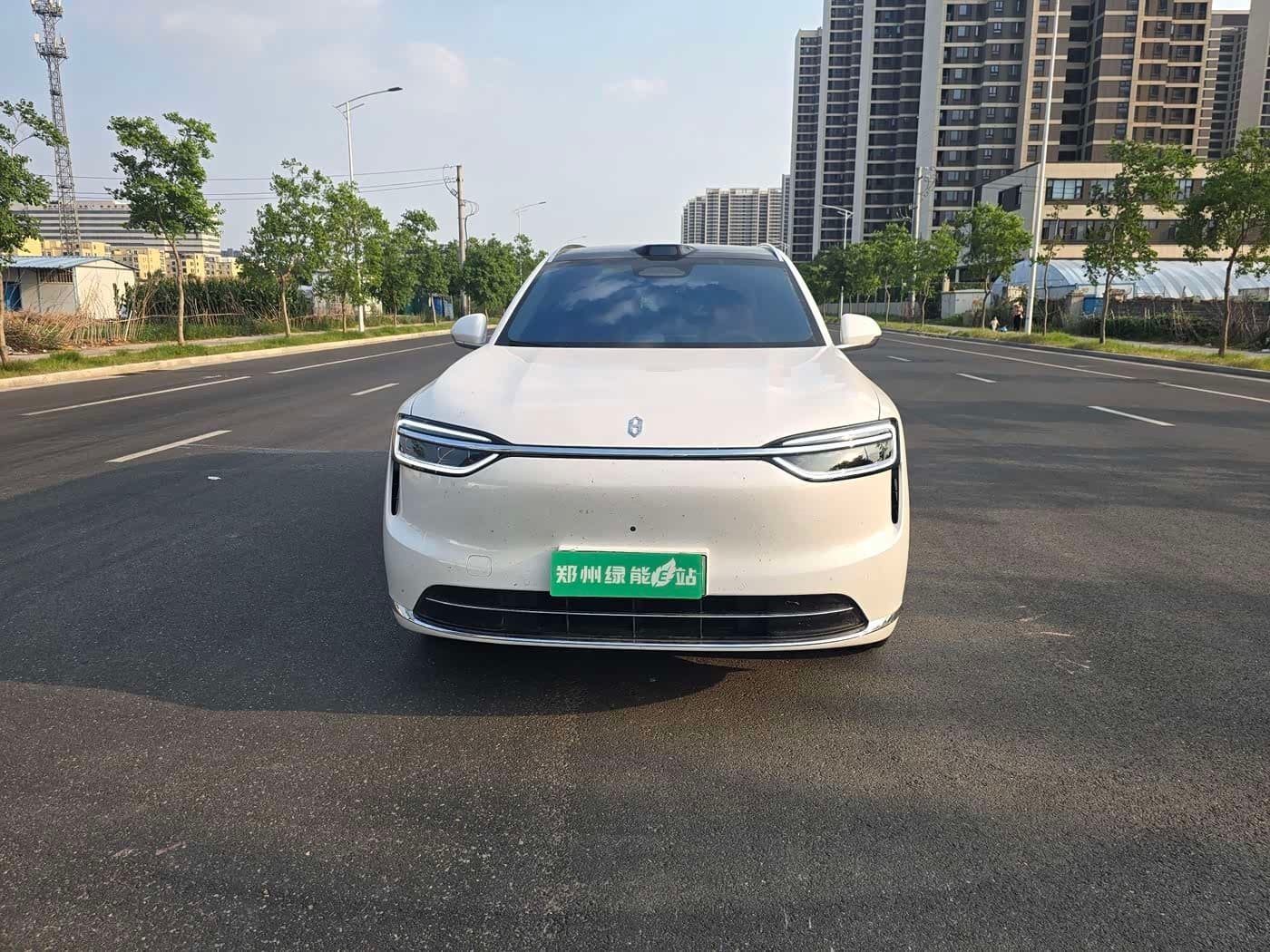 2025 Aito Wenjie AITO M7 White, 10,000 km, China export – photo 2
