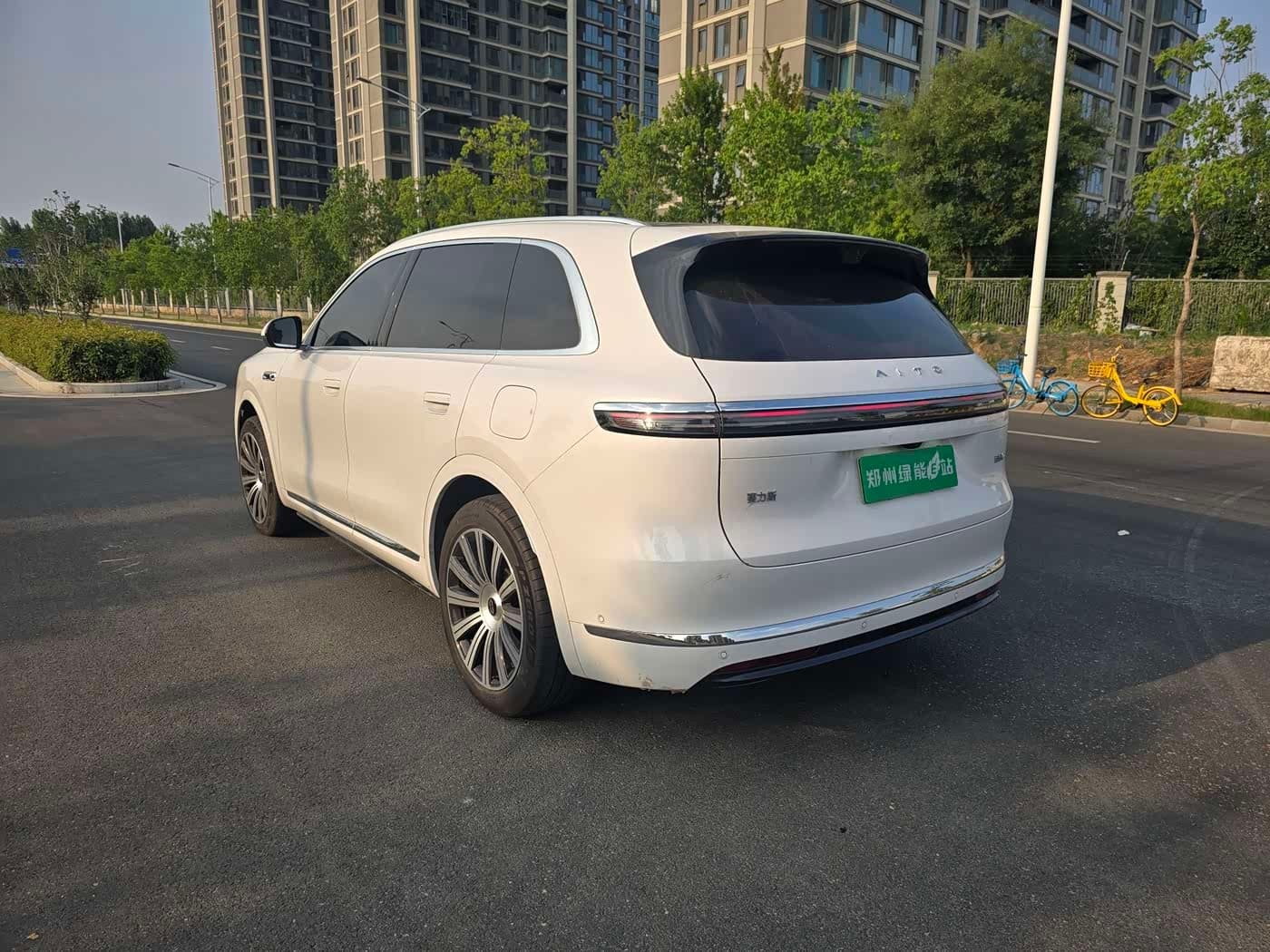 2025 Aito Wenjie AITO M7 White, 10,000 km, China export – photo 7