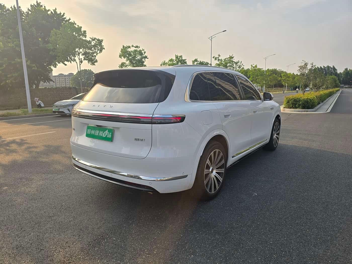 2025 Aito Wenjie AITO M7 White, 10,000 km, China export – photo 9