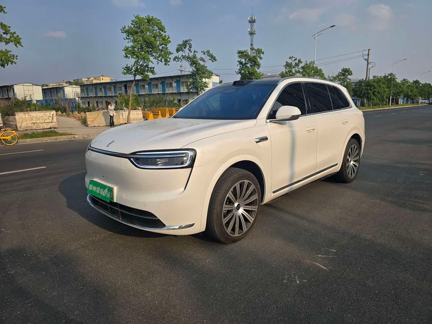 2025 Aito Wenjie AITO M7 White, 10,000 km, China export – photo 1