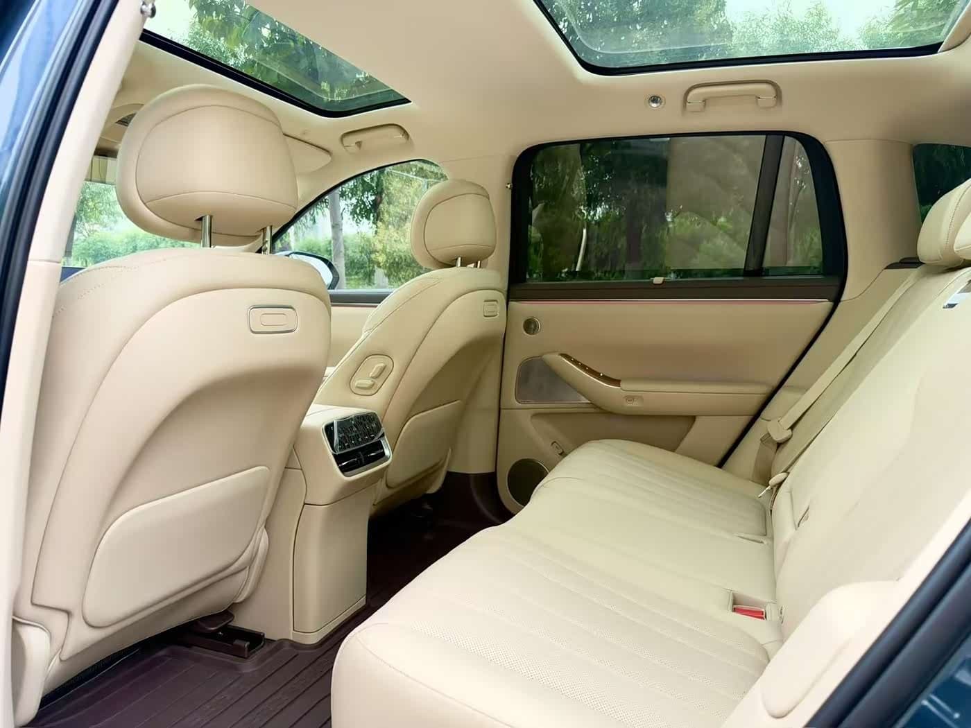 2025 Aito Wenjie AITO M7 Blue, 2,000 km, China export – photo 4