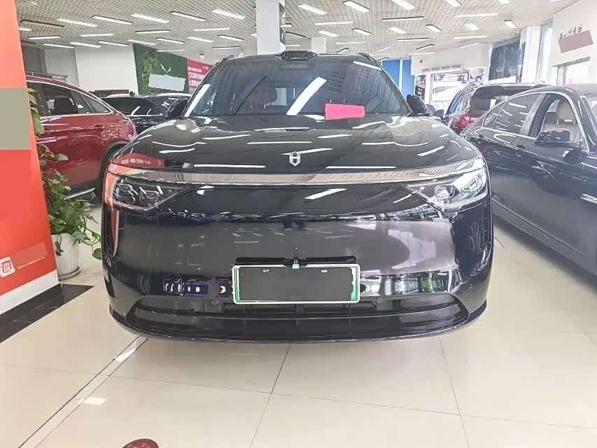 2025 Aito Wenjie AITO M8 Black, 10,000 km, China export – photo 2