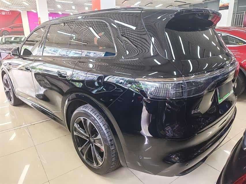2025 Aito Wenjie AITO M8 Black, 10,000 km, China export – photo 10
