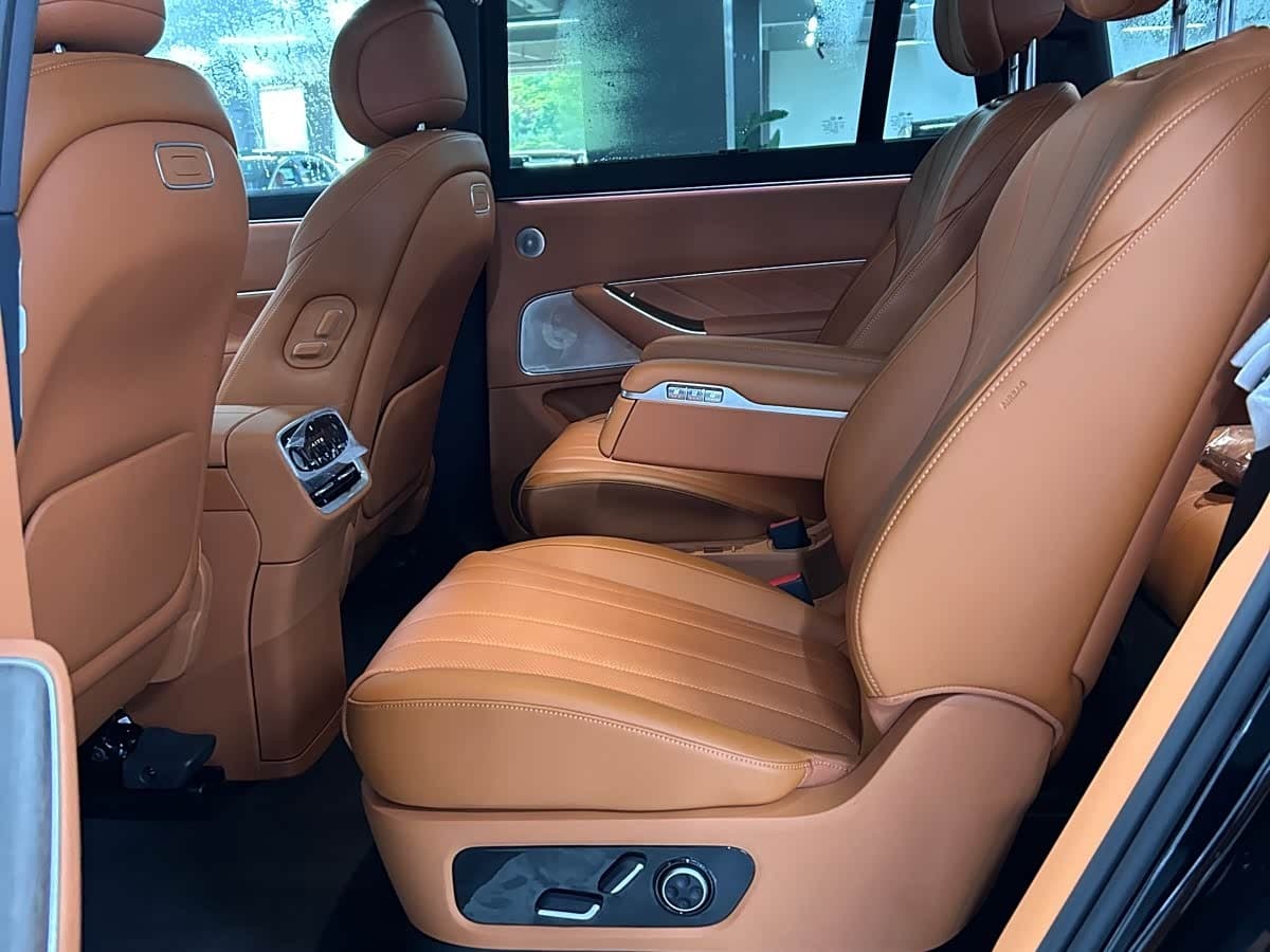 2026 Aito Wenjie AITO M8 Black, 100 km, China export – photo 4